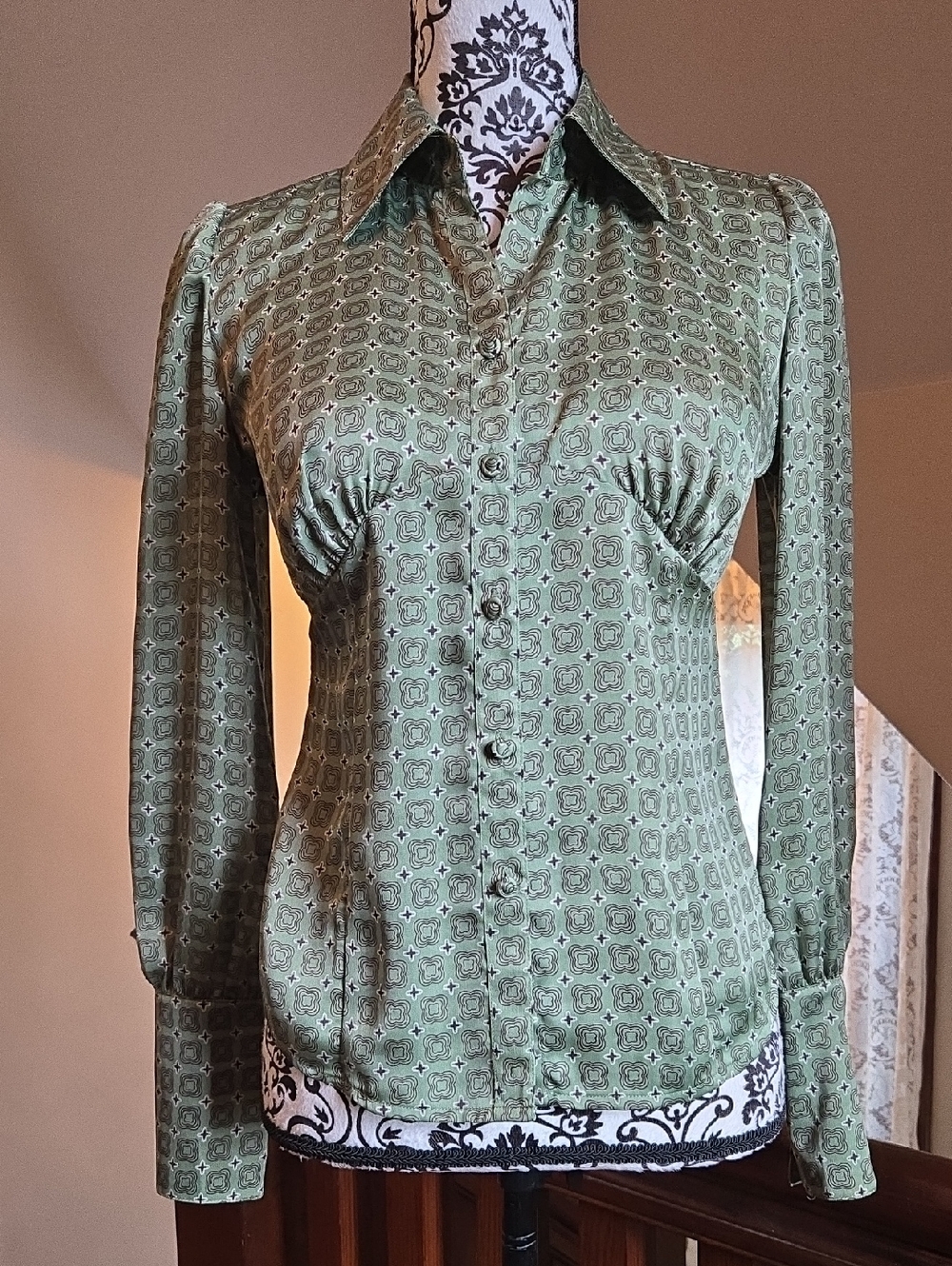 LOFT Olive Green Geometric Button-Down Shirt Sz 0